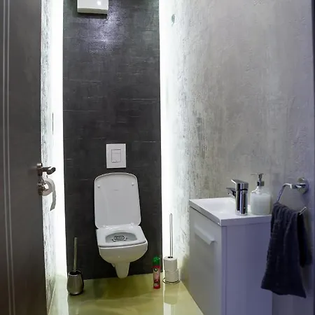 Dream 3 With Free Parking Apartment *